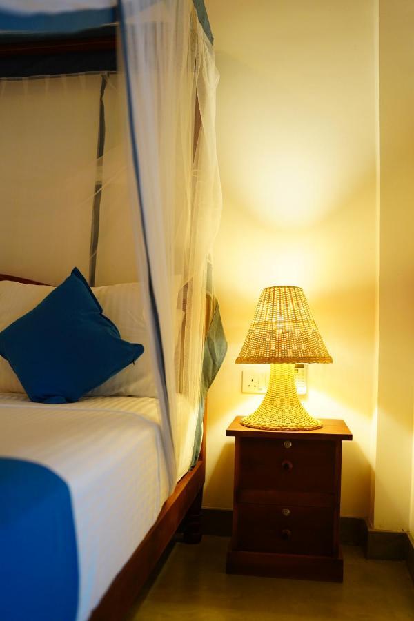 Ronaya Surf Waves Villa Dikwella Ngoại thất bức ảnh