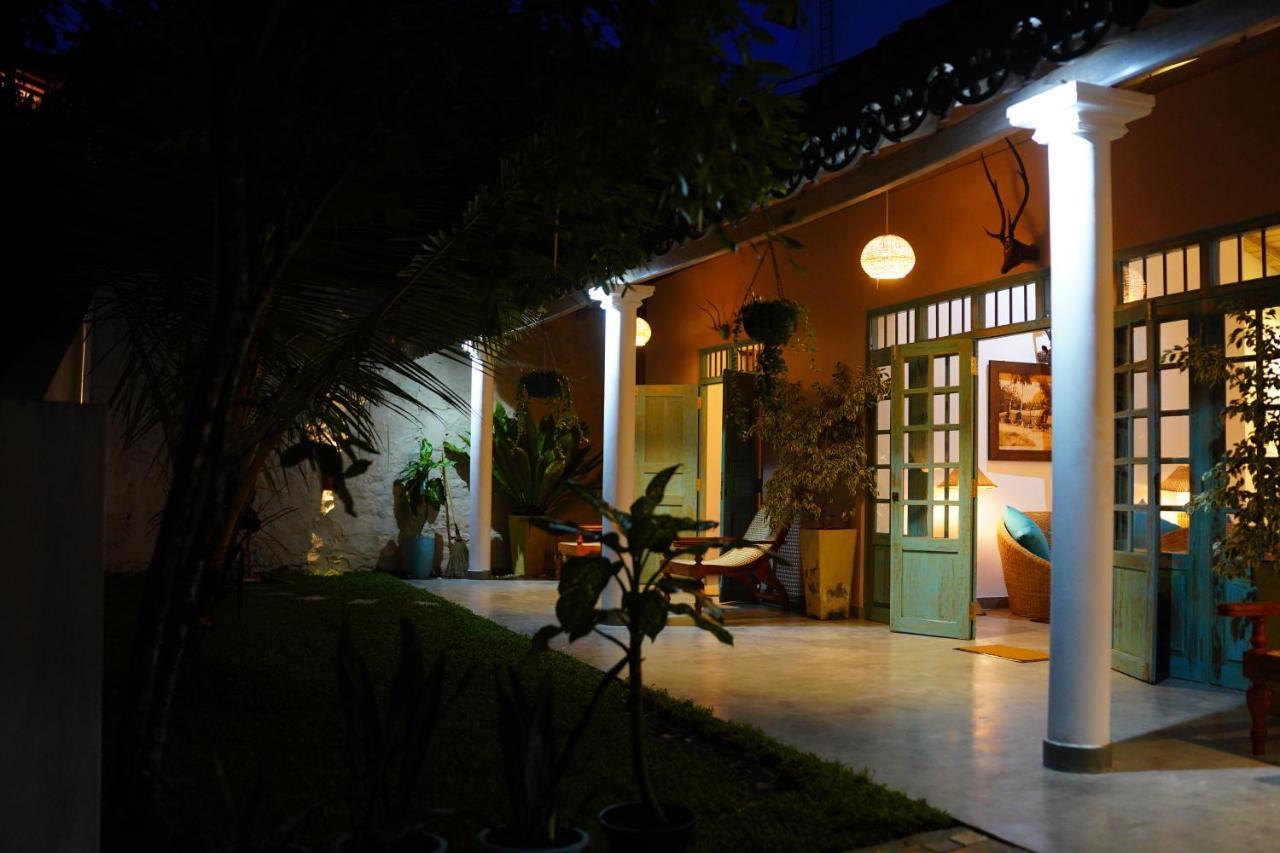 Ronaya Surf Waves Villa Dikwella Ngoại thất bức ảnh