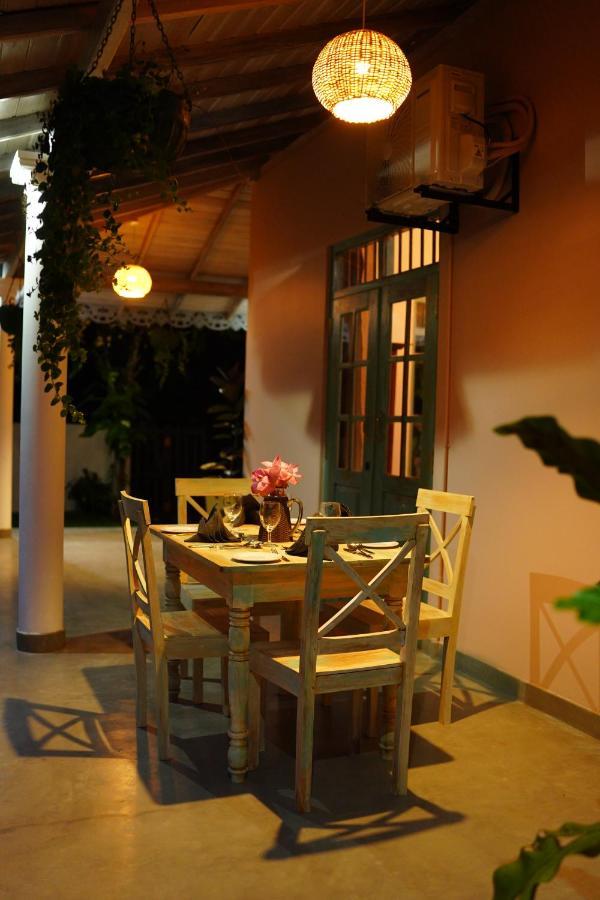 Ronaya Surf Waves Villa Dikwella Ngoại thất bức ảnh