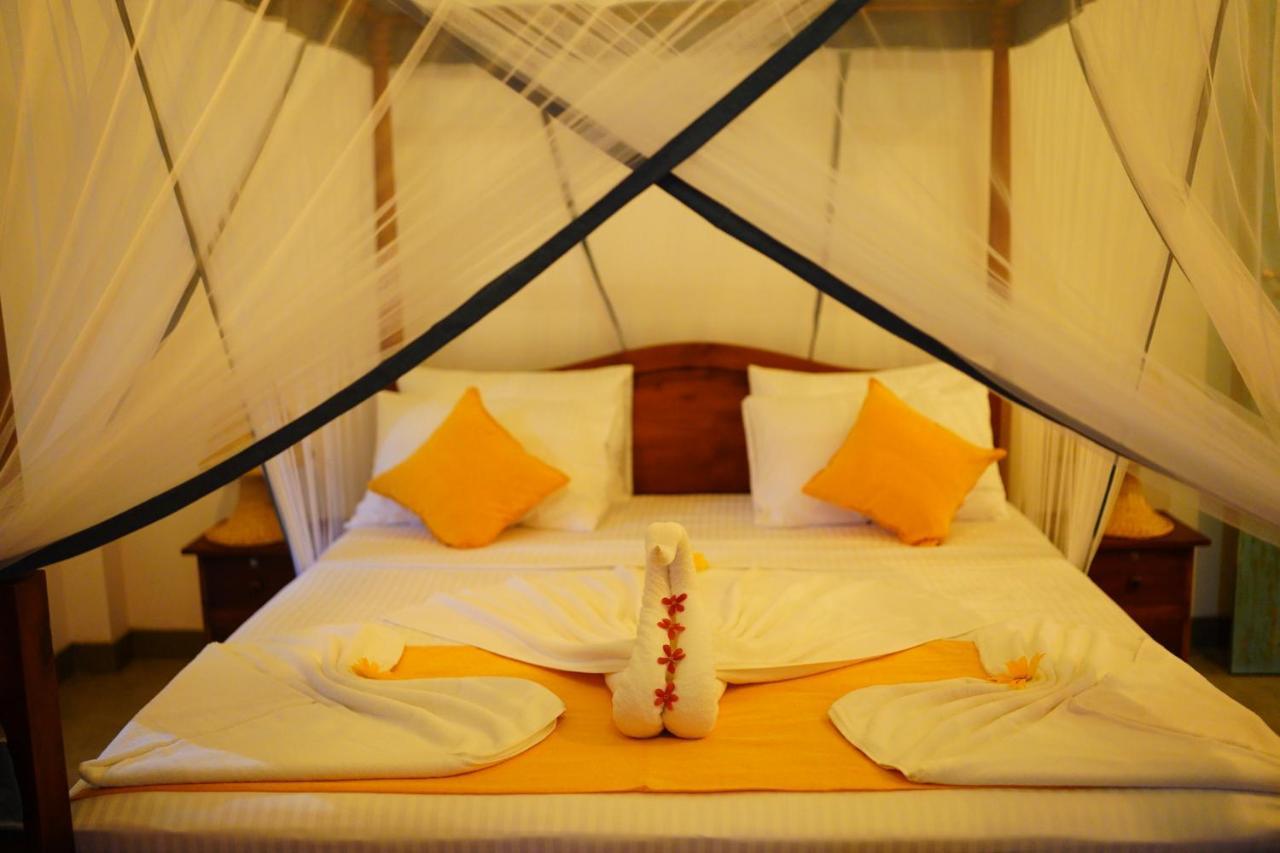 Ronaya Surf Waves Villa Dikwella Ngoại thất bức ảnh