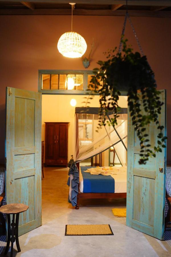 Ronaya Surf Waves Villa Dikwella Ngoại thất bức ảnh