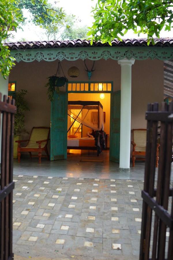 Ronaya Surf Waves Villa Dikwella Ngoại thất bức ảnh