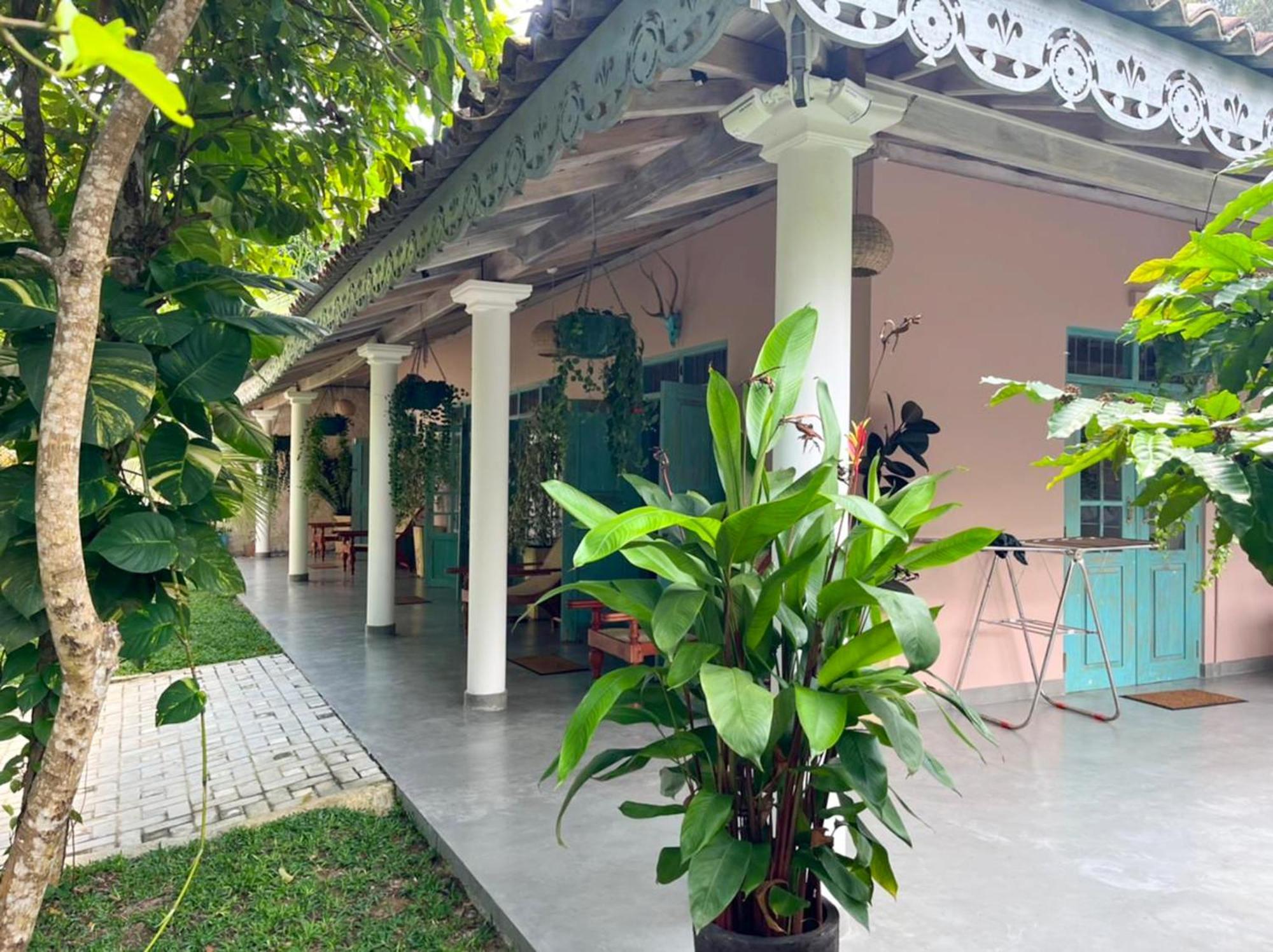 Ronaya Surf Waves Villa Dikwella Ngoại thất bức ảnh