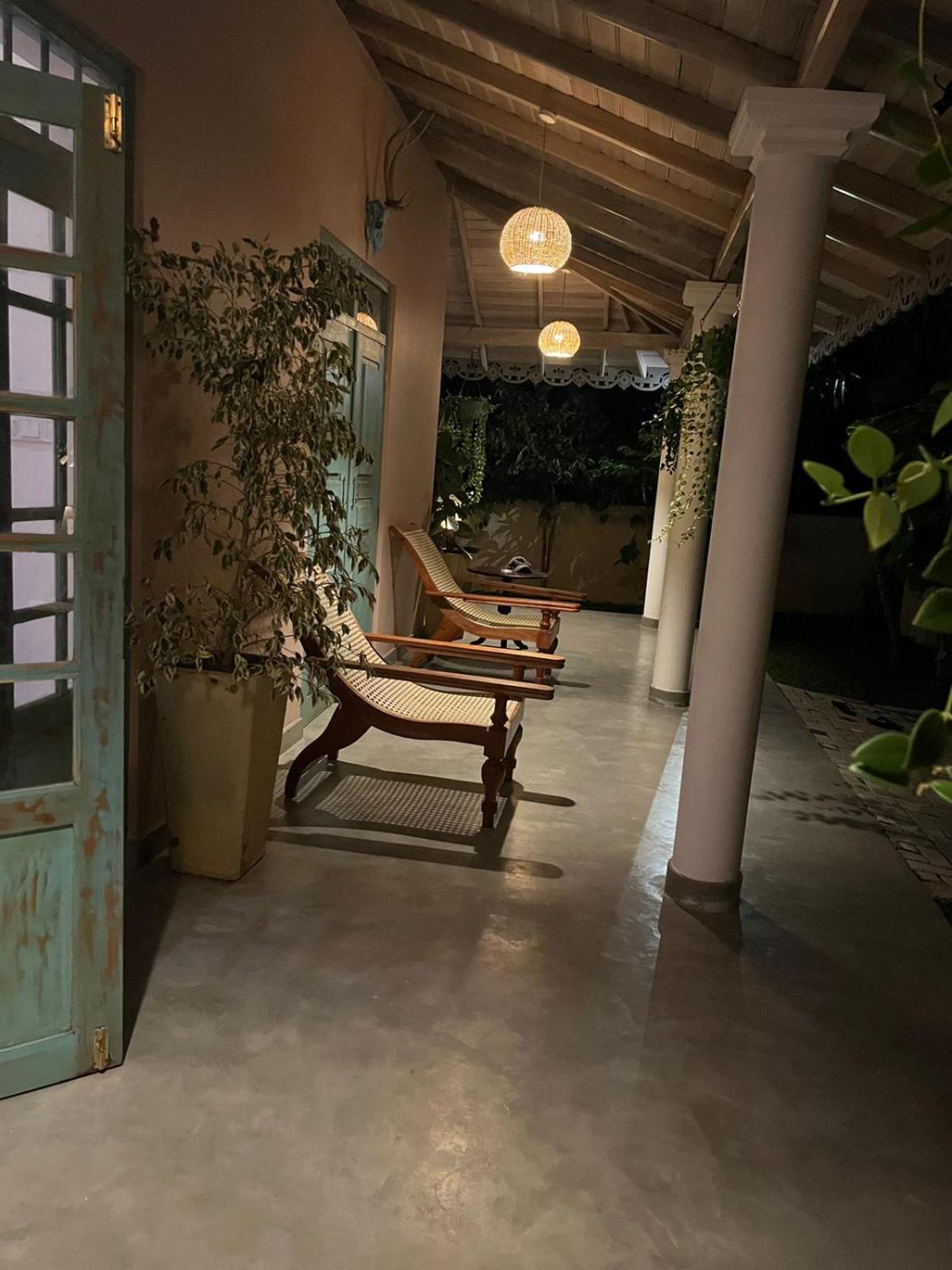 Ronaya Surf Waves Villa Dikwella Ngoại thất bức ảnh