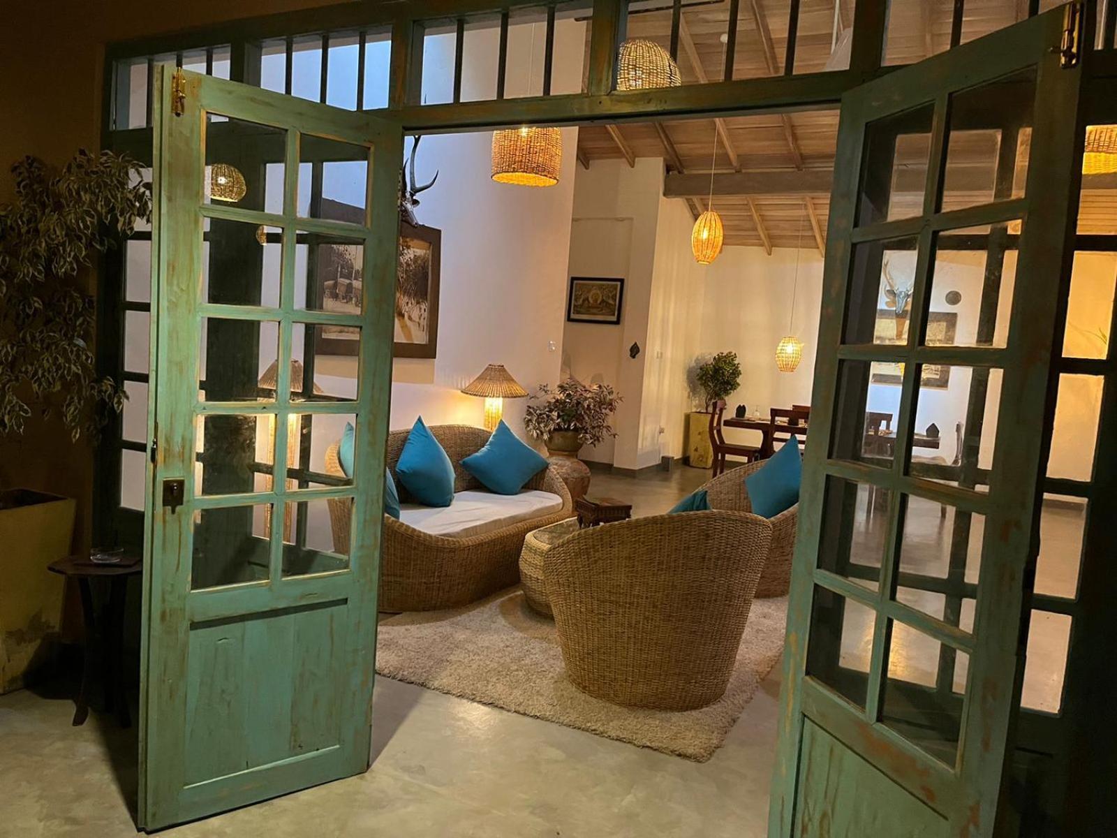 Ronaya Surf Waves Villa Dikwella Ngoại thất bức ảnh